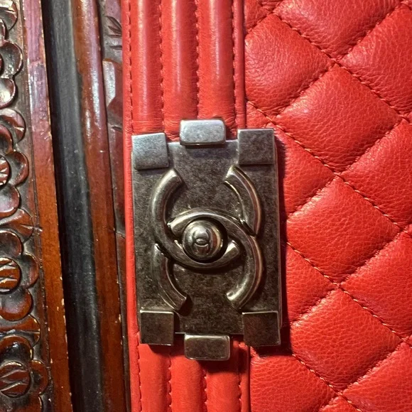 Chanel Large Boy Bag - Picture 6 of 11